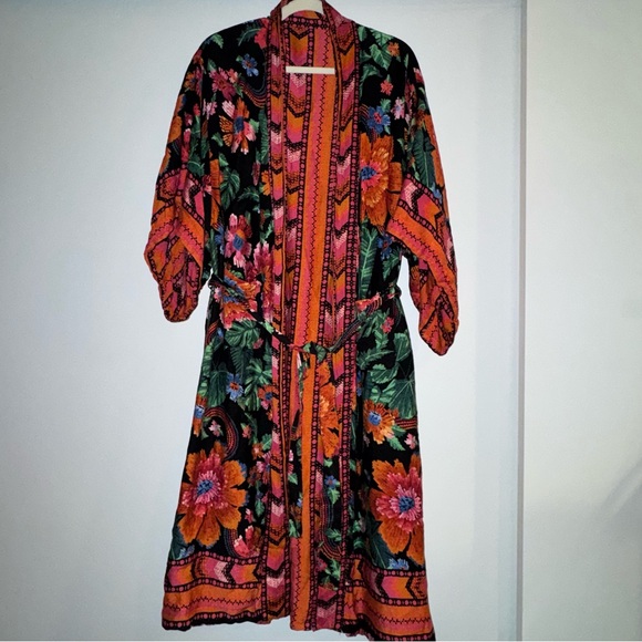 FARM Rio Multicolor Floral Robe - Picture 1 of 4